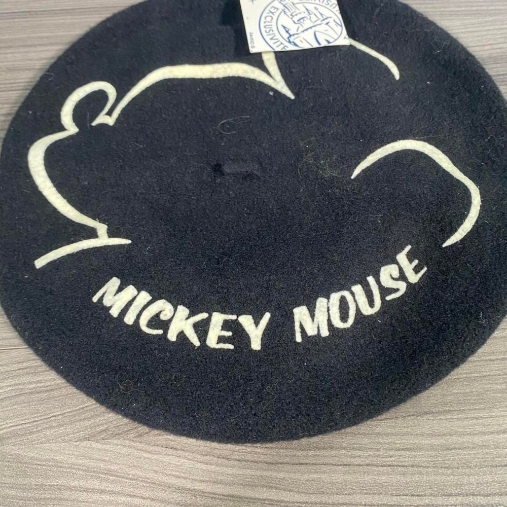 Vintage Disneyland Paris‎ Exclusive Mickey Mouse Wool Beret Hat – Collectable